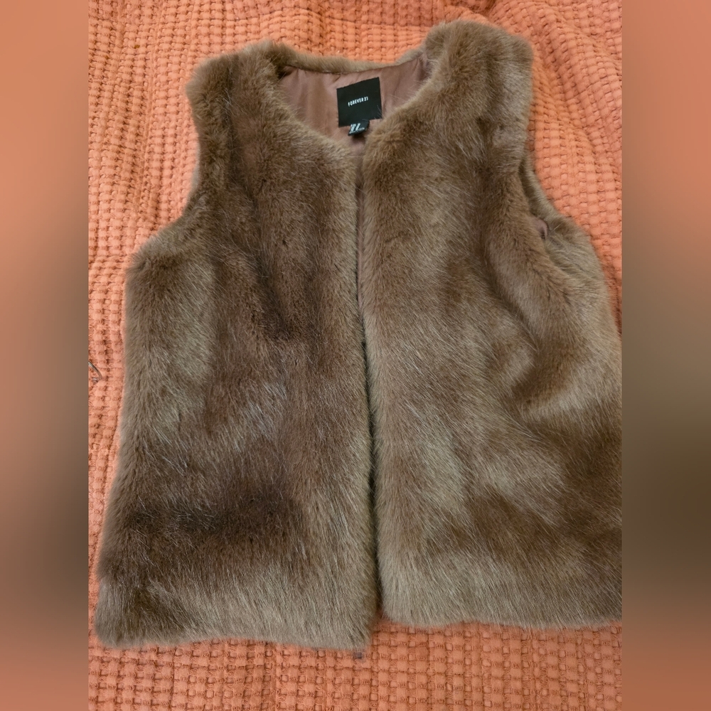 Forever 21 Faux Fur Vest